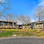 18 Bd W Indoor Pool Hottub & Sauna - Mystery Room