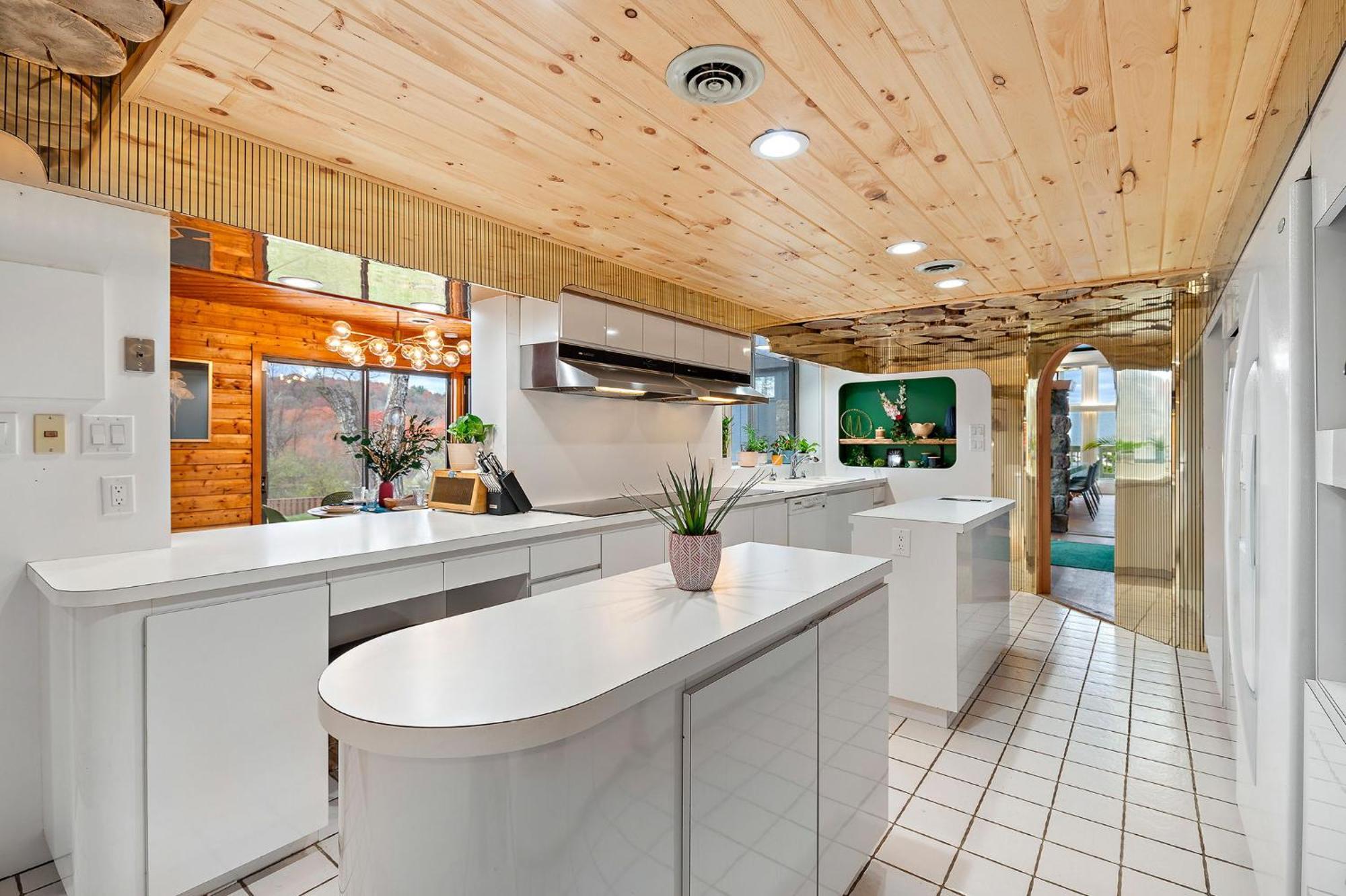 Holiday home 18 Bd W Indoor Pool Hottub & Sauna - Mystery